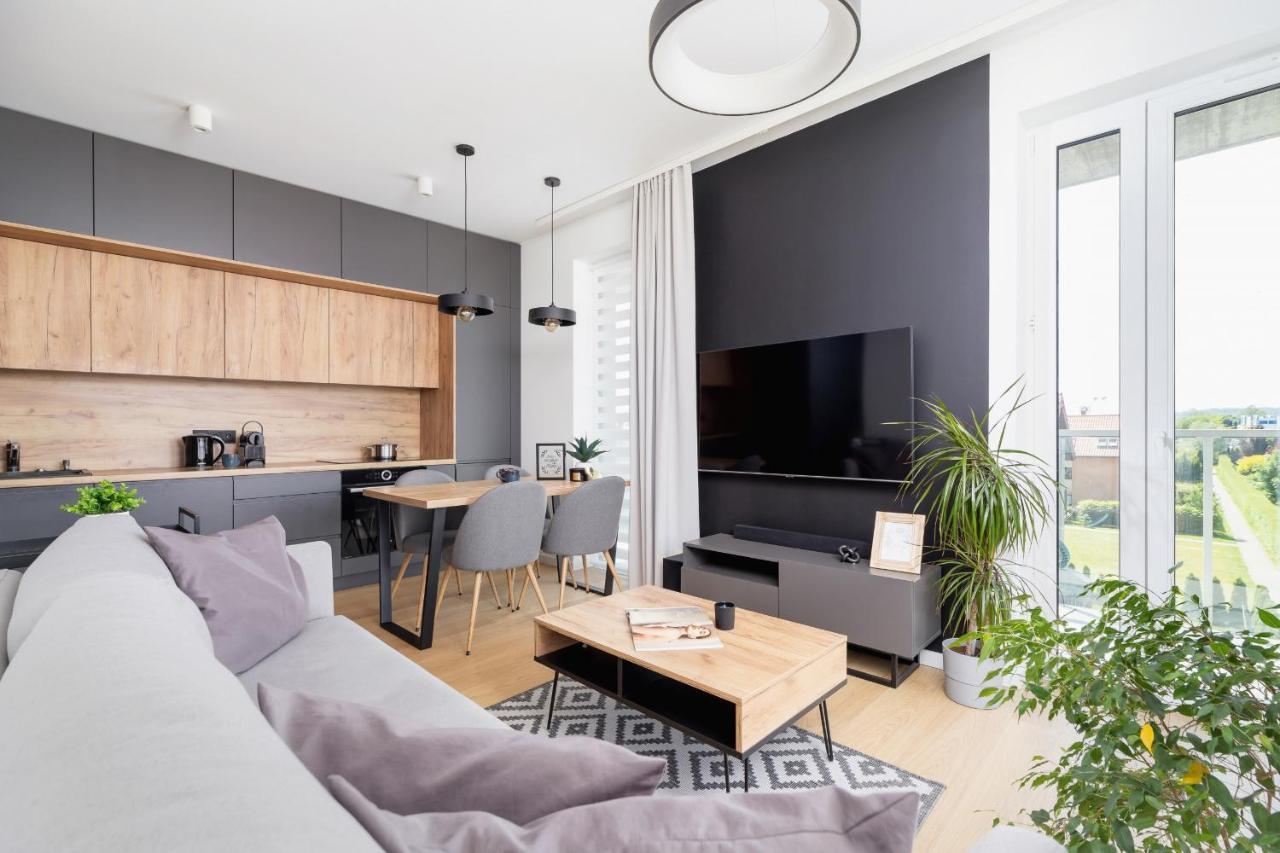 Appartement Modern & Spacious With Air Conditioning & Parking By Renters Prestige *