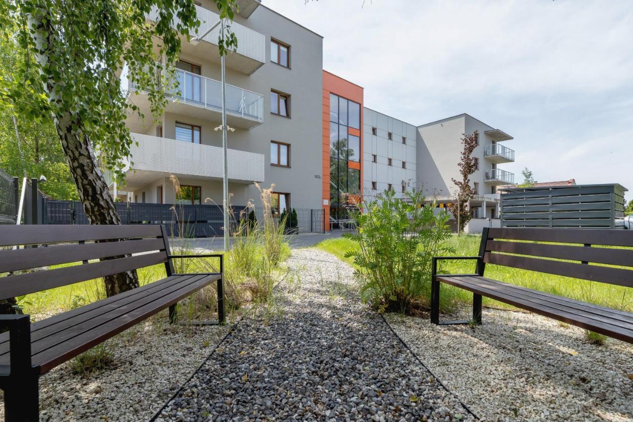 Appartement Modern & Spacious With Air Conditioning & Parking By Renters Prestige